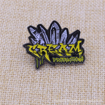 Benutzerdefinierte Ihre Form komplexer schwarzer Nickel Soft Emaille Pin Badge